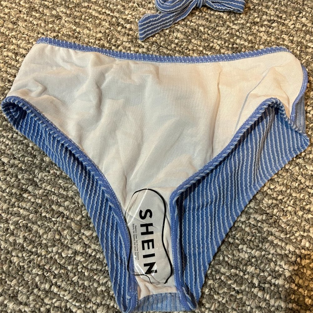 bathing suit - Picture 4 of 5